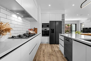 562D Beach Road, Rothesay Bay, North Shore City