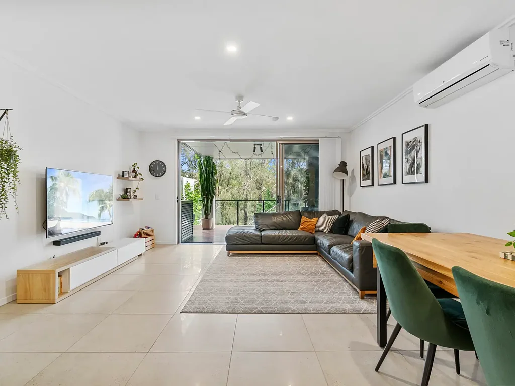 94 Florabella Drive, Robina, QLD 4226