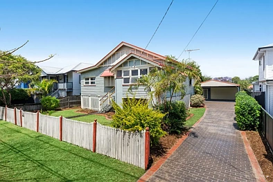 Wynnum 3ਬੈੱਡਰੂਮ Classic Charm and Future Possibility on the Avenues