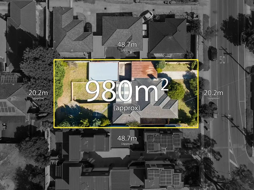 Noble Park 3房 Noble Park黄金地段 980平米阔地 已获图纸许可 四套联排潜力 步行学校车站 社区配套完善 Unlock the Potential on Kelvinside! Approved plans & permits for 4x 4 bedroom townhouses