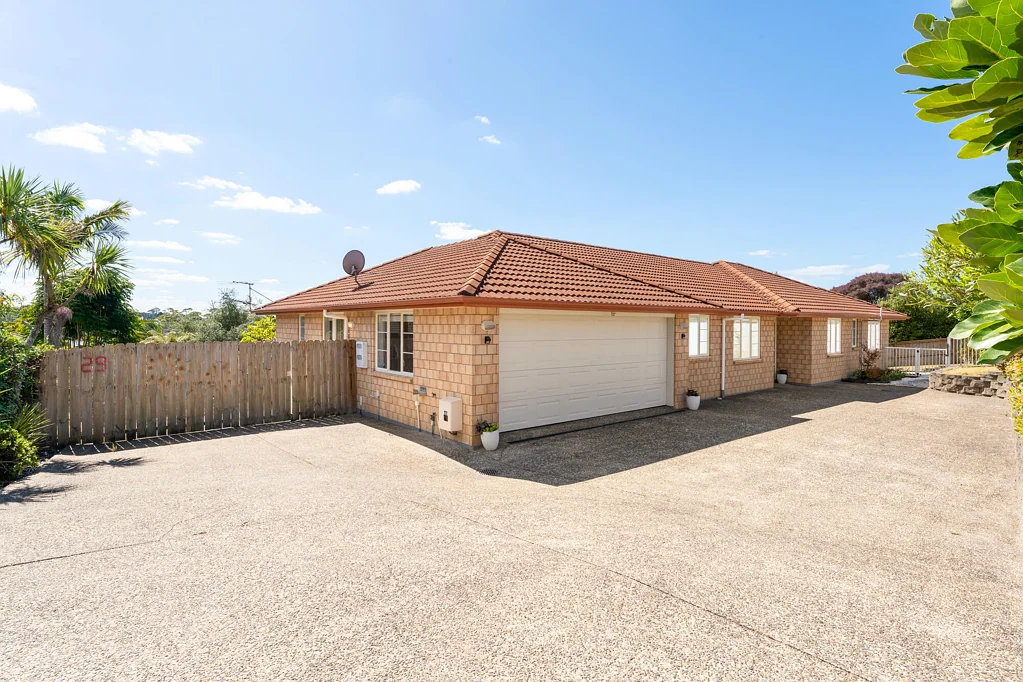 29 Leafield Crescent, Henderson, Waitakere City, Auckland