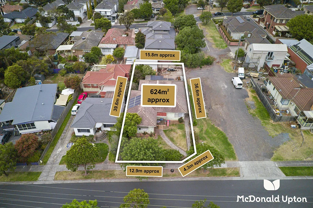 24 Fenacre Street, Strathmore, VIC 3041