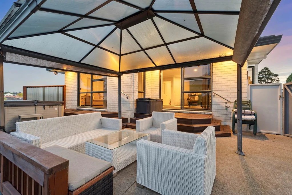 Northpark 4Kwarto Two Double Garages, Reserve Views, Walk to Golf