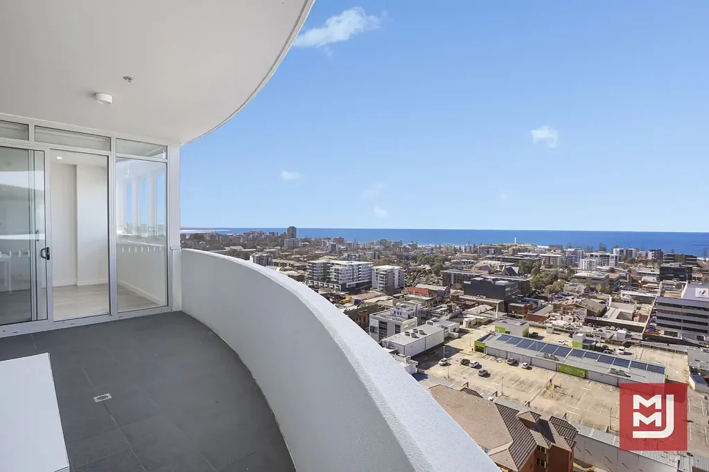 Ocean Views - Luxury CBD Living