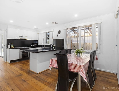 9 Woodview Court, Dandenong North, South East Melbourne, 5 chambres, 3 salles de bain, House