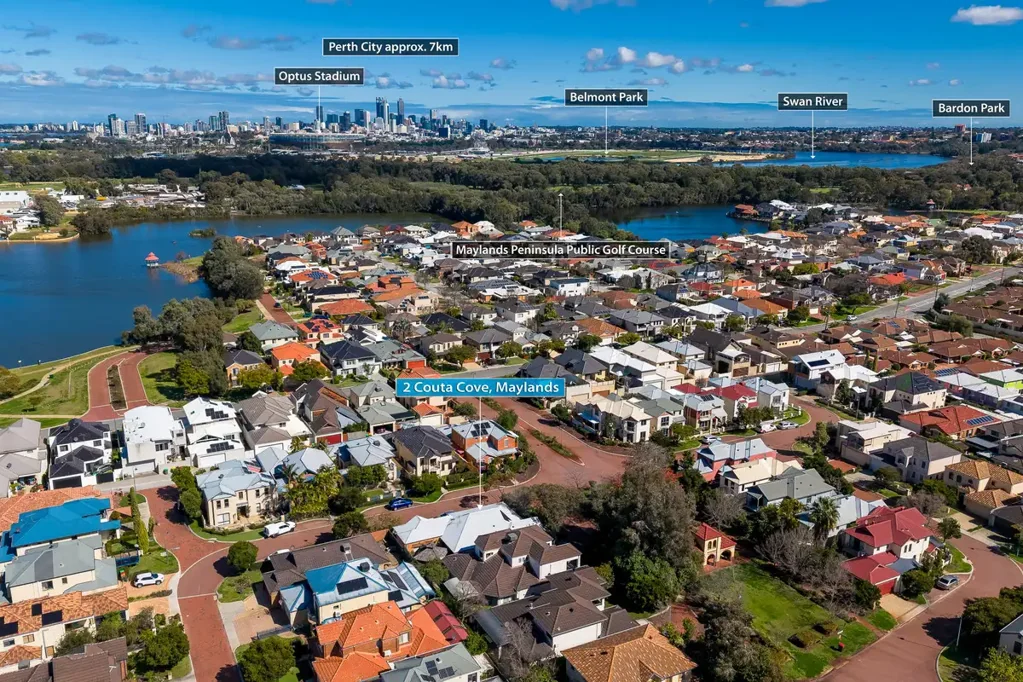 Maylands 3 Bedroom Single Level Home Overlooking Park