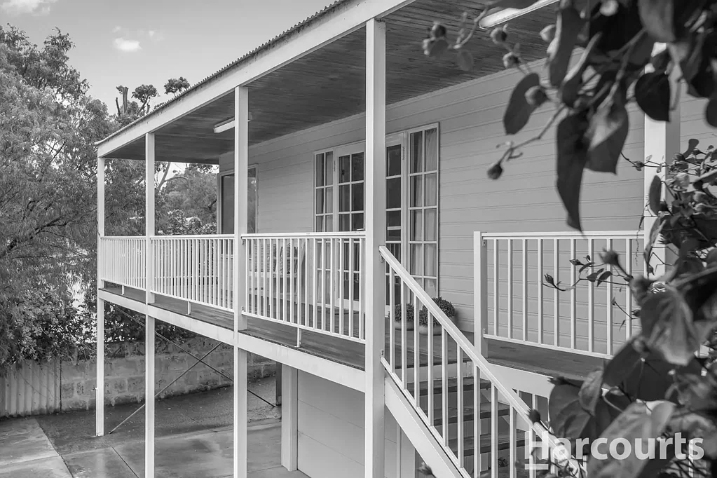 3 Hide-A-Way Vale, Preston Beach, WA 6215