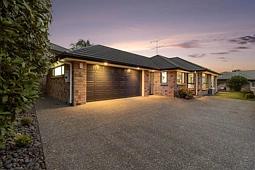 14 Max Short Drive, Pukekohe