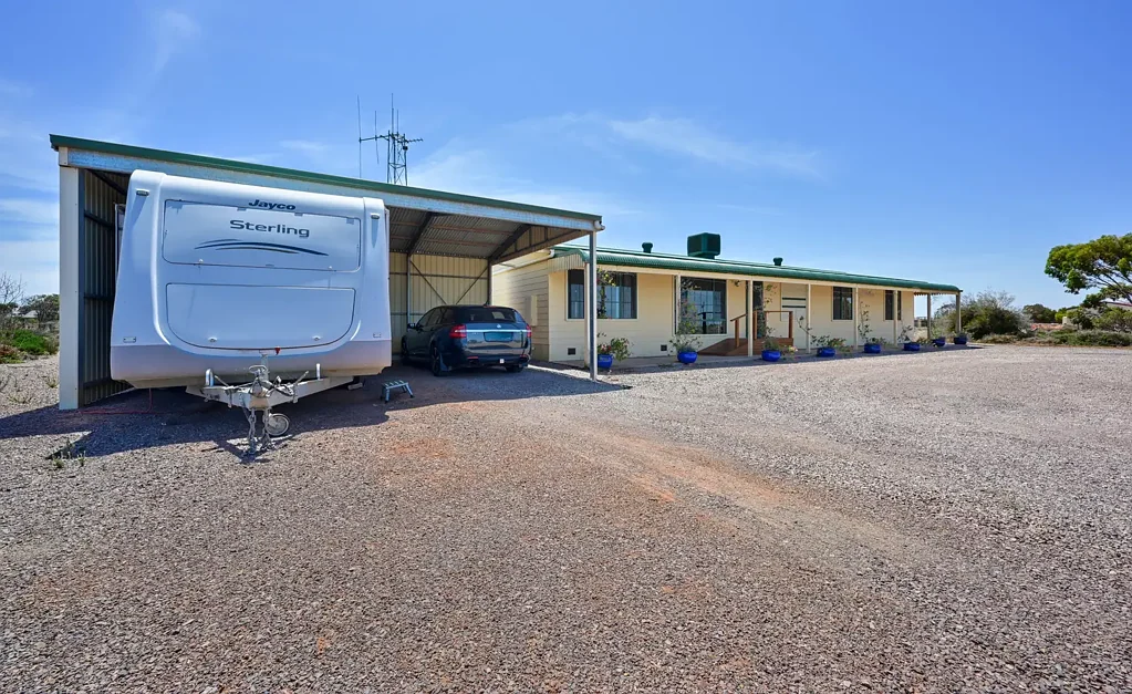 Mullaquana 4房  SET IN A SOUGHT-AFTER LOCATION OFFERING COMFORT & VERSATILE LIVING