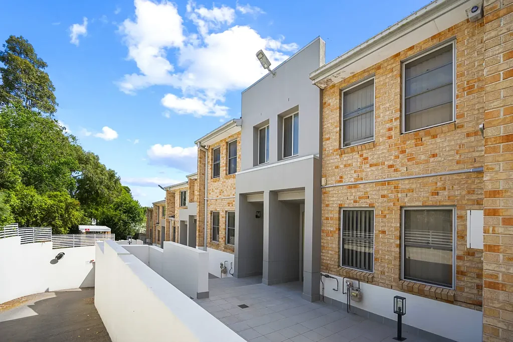 Ermington 2બેડરૂમ Sold By Adam Stephens 0411 602 220