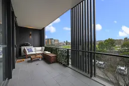 305/10 Aviators Way, Penrith