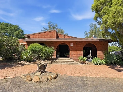 Moree 4 Slaapkamer Tranquil Lifestyle Acreage on the Mehi River – Just Minutes from Moree