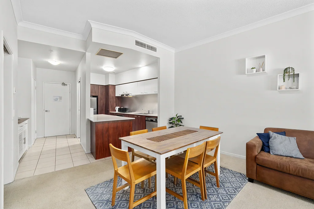 2065/23 Ferny Avenue, Surfers Paradise, QLD 4217