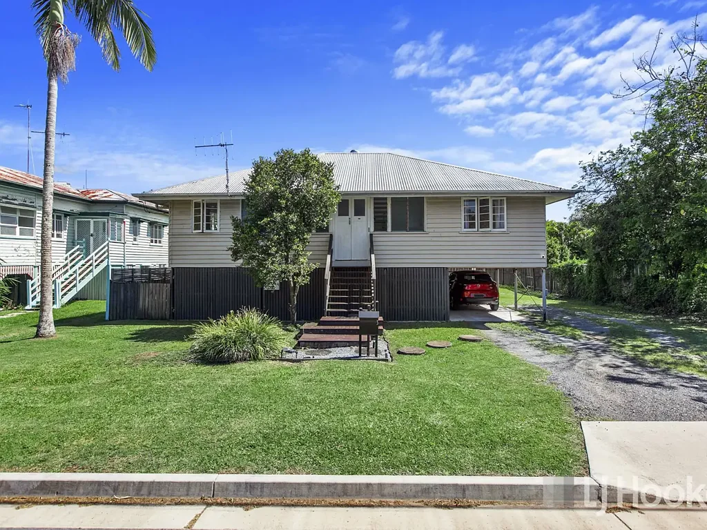 Maryborough 4ਬੈੱਡਰੂਮ Expansive Family Living with Ample Storage and Space to Grow