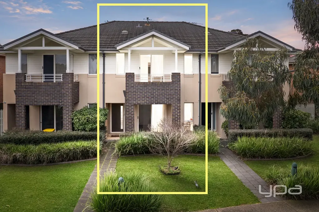 Point Cook 3chambre Family Living at Its Finest in the Highly Sought-After Alamanda School Zone!!