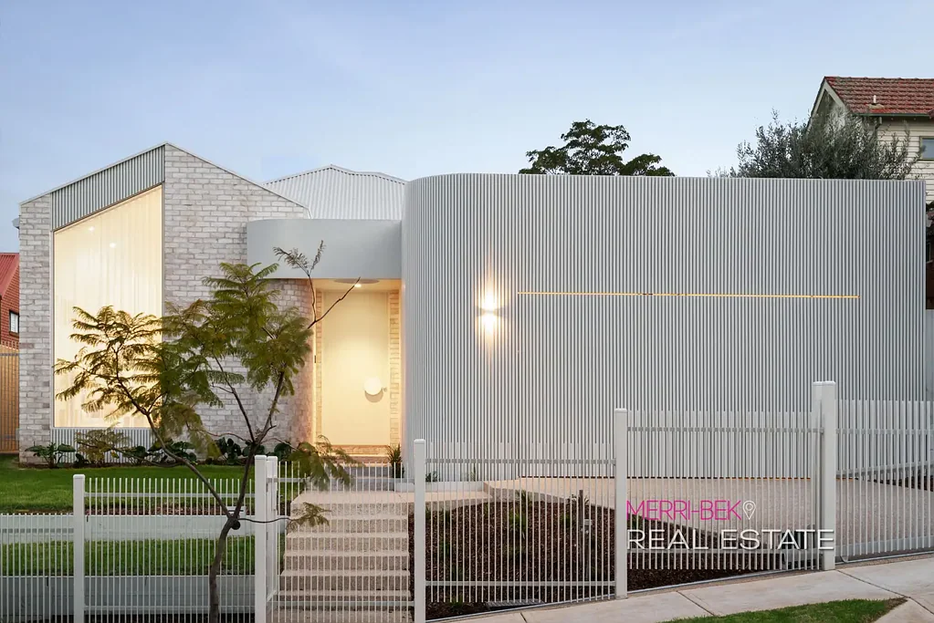 Essendon 4Habitaciones Bold Design. Beautiful Spaces. Brilliant Location.