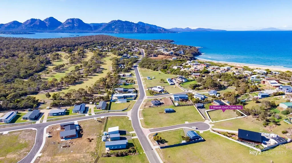 Coles Bay Elevated Coastal Block with Stunning Views Near Freycinet!