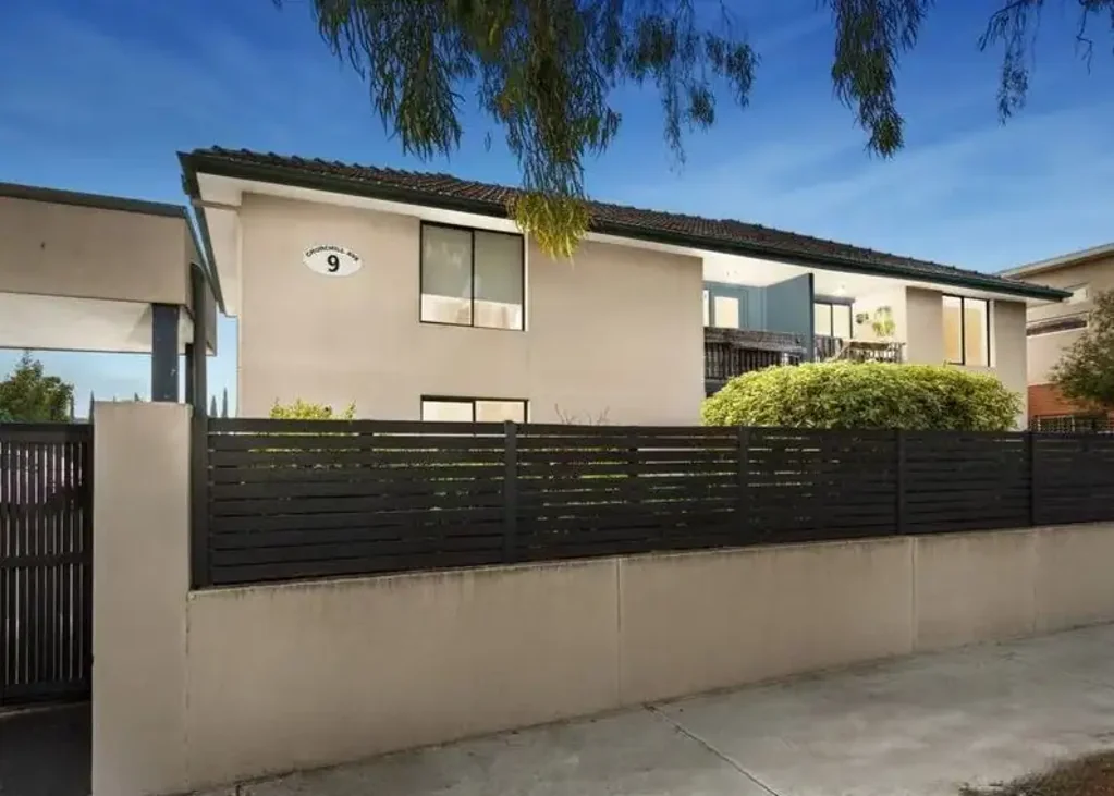 Cozy & Convenient Living in Maidstone