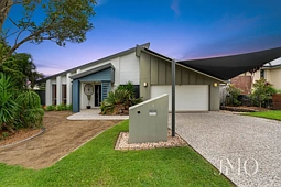 2 Penneshaw Crescent, Ormeau