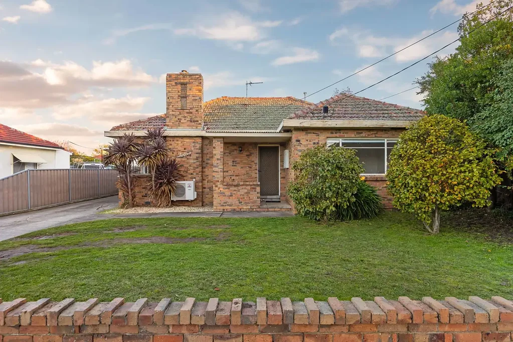 Wendouree 3ห้องนอน Character & Charm In Blue-Chip Locale