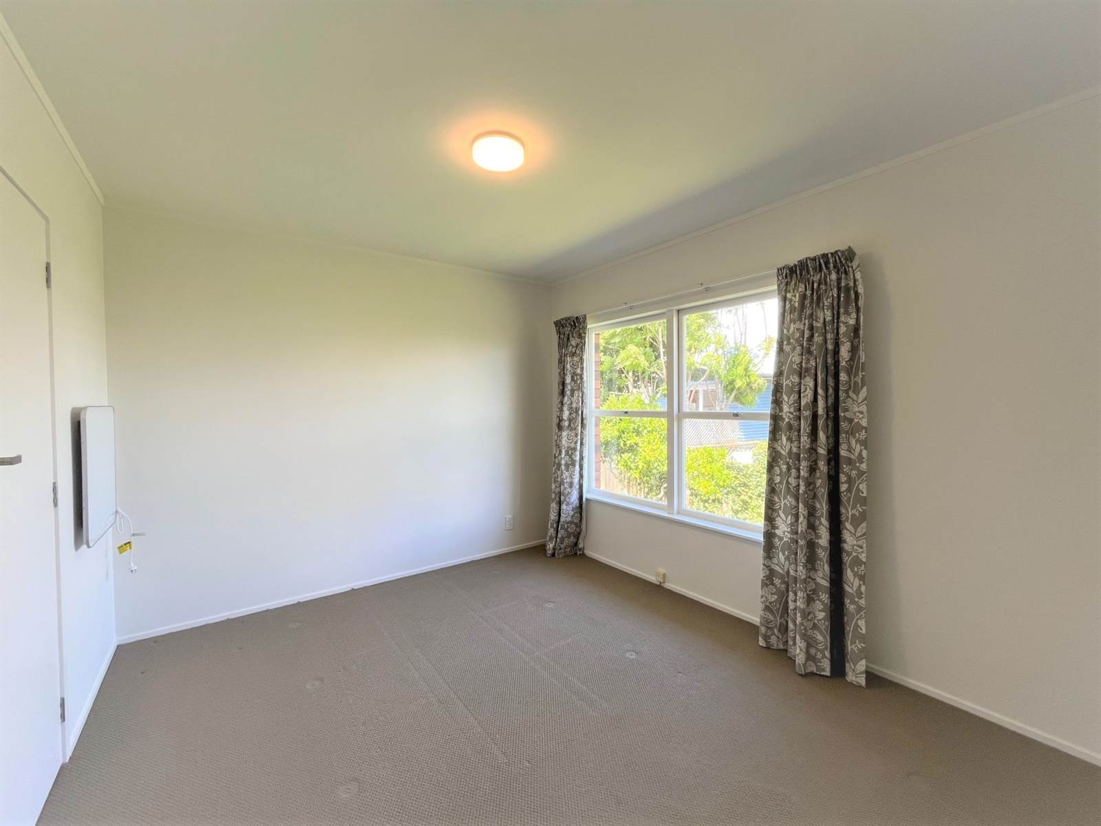 3/2 Wicklow Road, Narrow Neck, Auckland - North Shore, 2 침실, 1 욕실