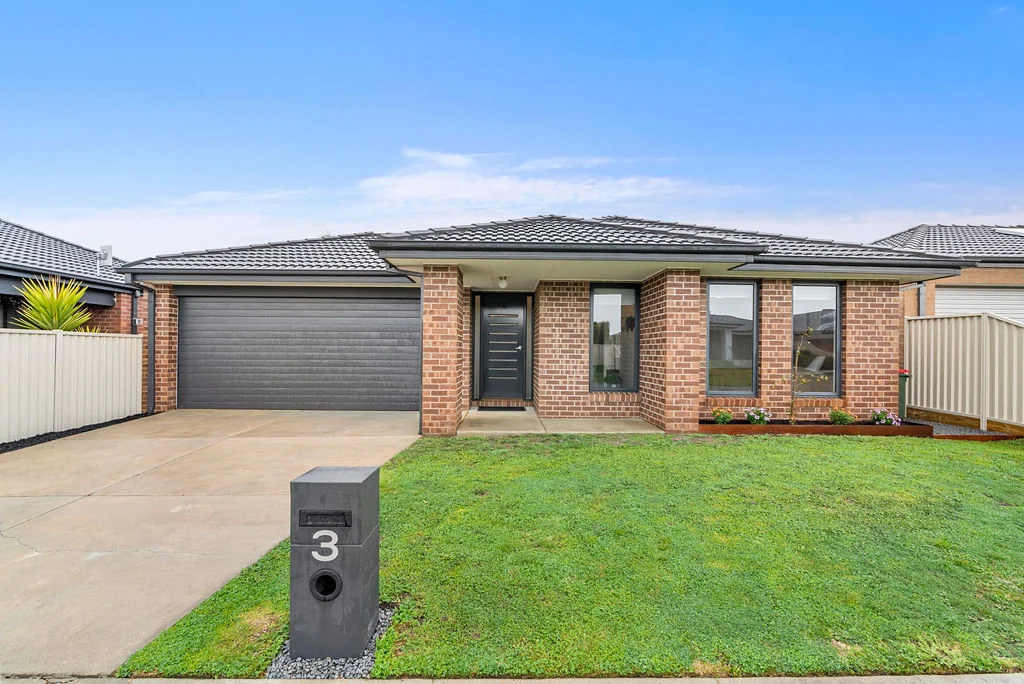 3 Davcol Drive, Sebastopol, VIC 3356