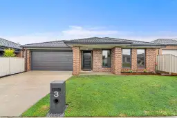 3 Davcol Drive, Sebastopol