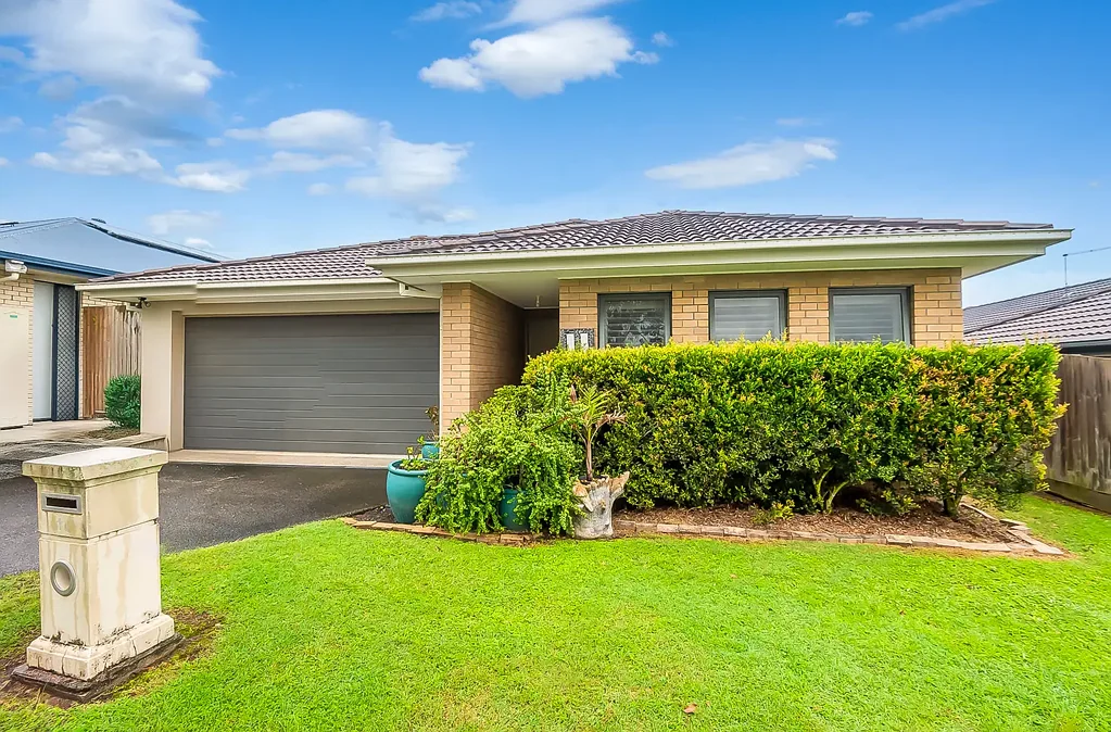 11 Wollumbin Crescent, Waterford, QLD 4133