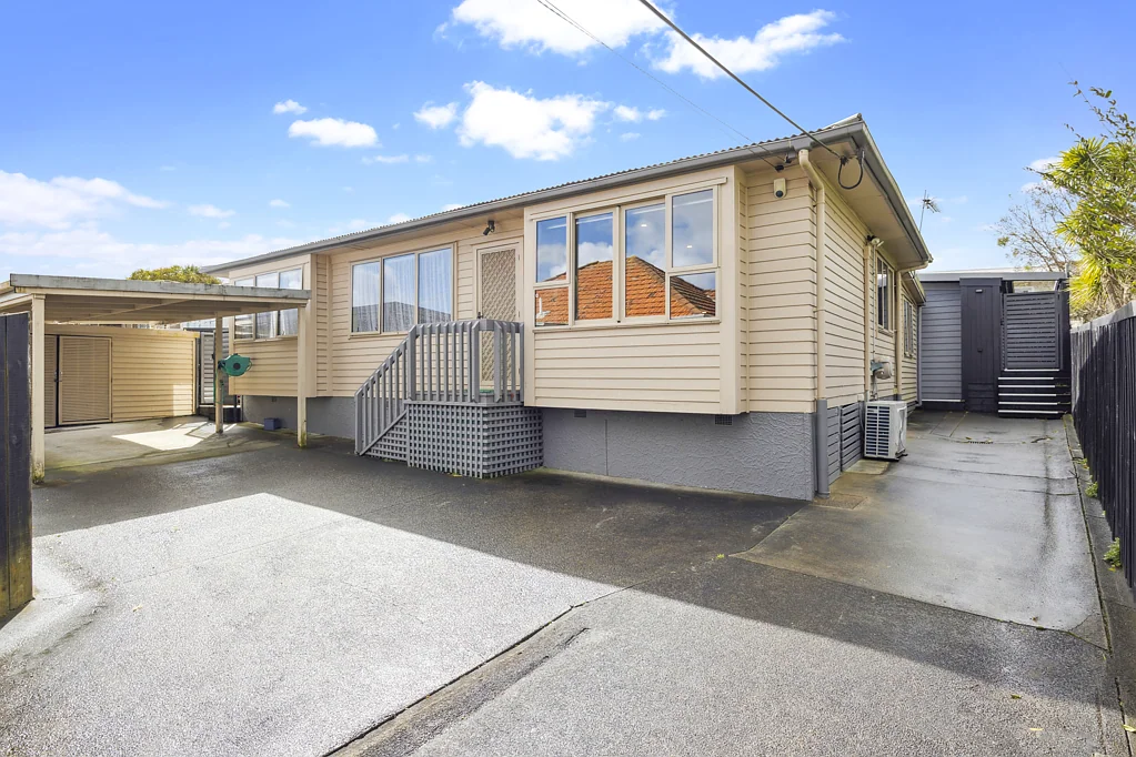 Te Atatu South 4غرفة نوم #TheBigEvent Desirable Home & Studio!