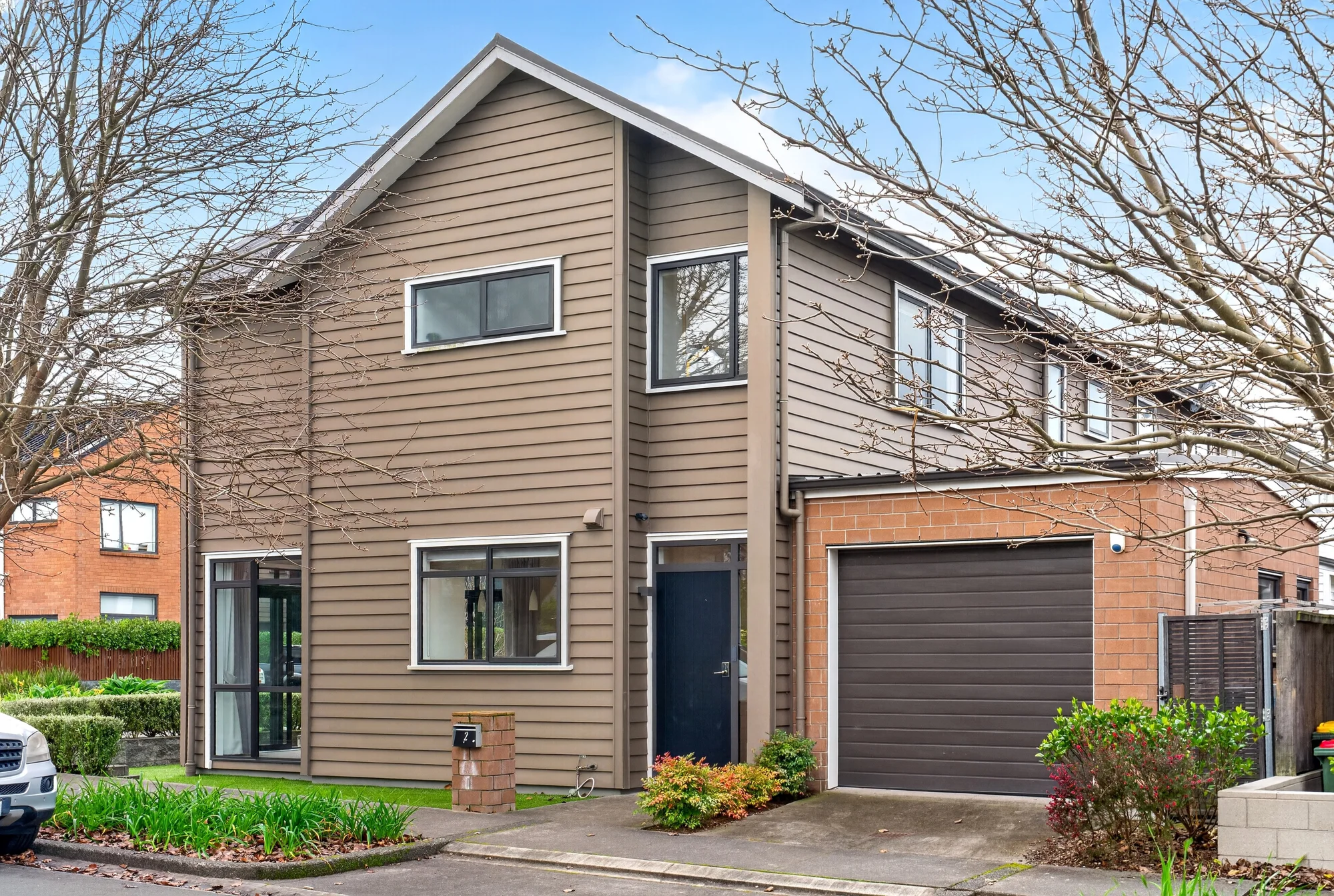 Hobsonville 2房  It's Show Time for this Show Home!