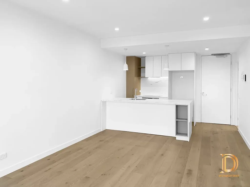 Stylish Carnegie Living with Sweeping Views
