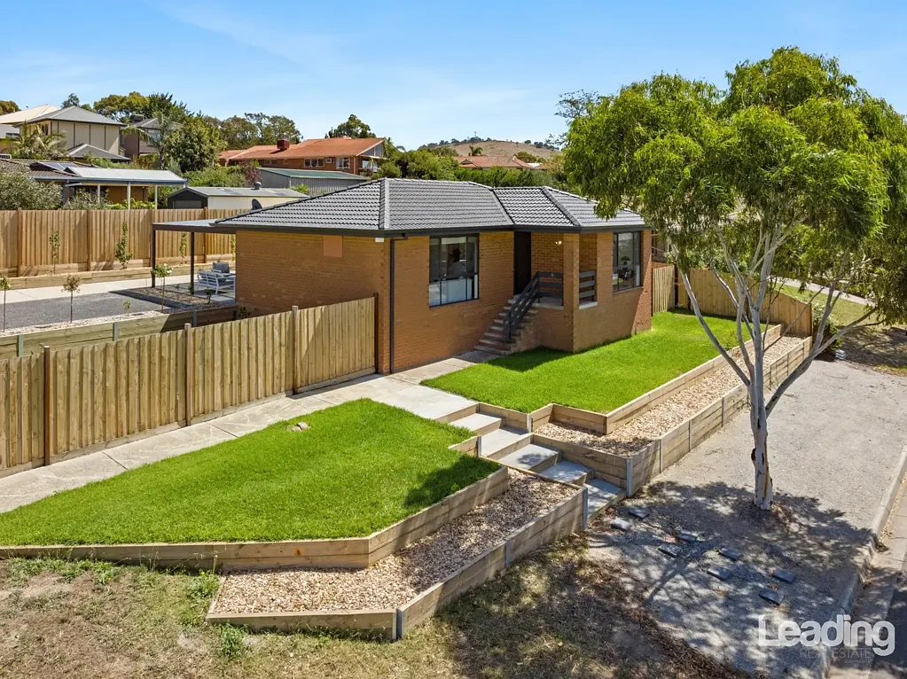 6 Hill Grove, Sunbury, VIC 3429