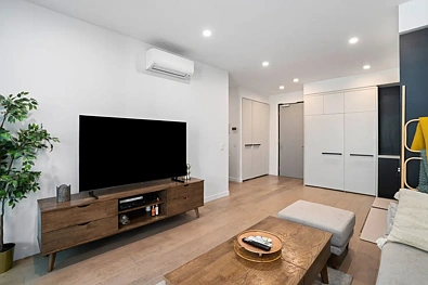 Clayton South 2 Bedroom Modern Apartment with Generous Balcony Living