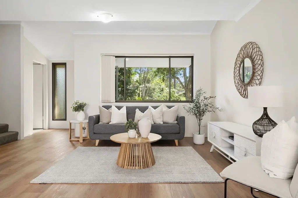 Marsfield 2 Slaapkamer Full Brick with Only One Common Wall