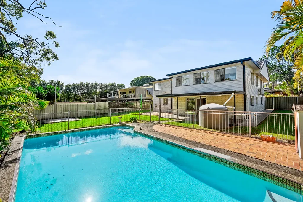 Newly Refurbished Family Home! Located in the Heart of Rochedale South!