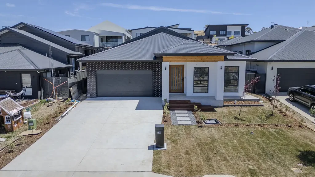 218 Glenrock Drive, Googong, NSW 2620