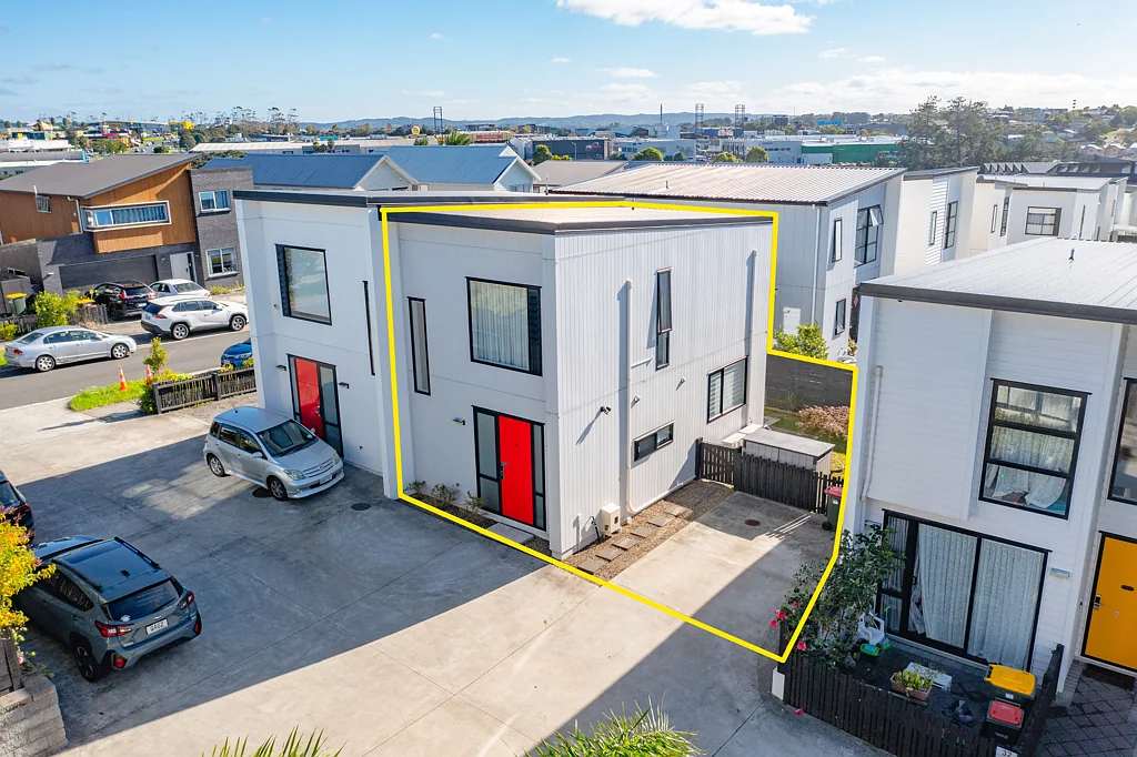 30 Tihema Lane, Westgate, Waitakere City, Auckland