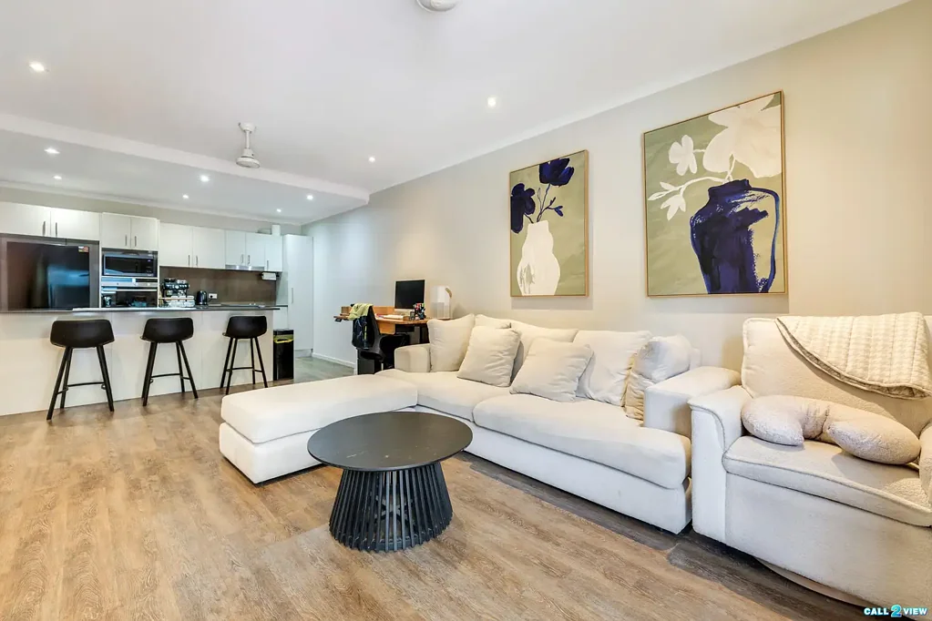 Bellamack 2ห้องนอน Private Apartment Overlooking Pool with Dual Parking