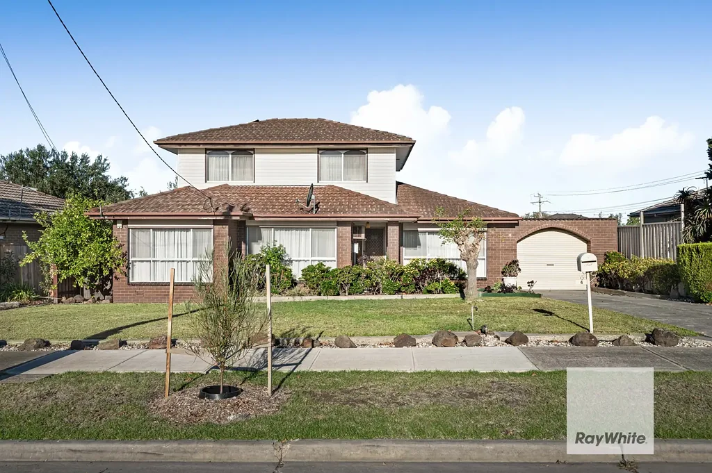 4 Byfield Close, Gladstone Park, VIC 3043