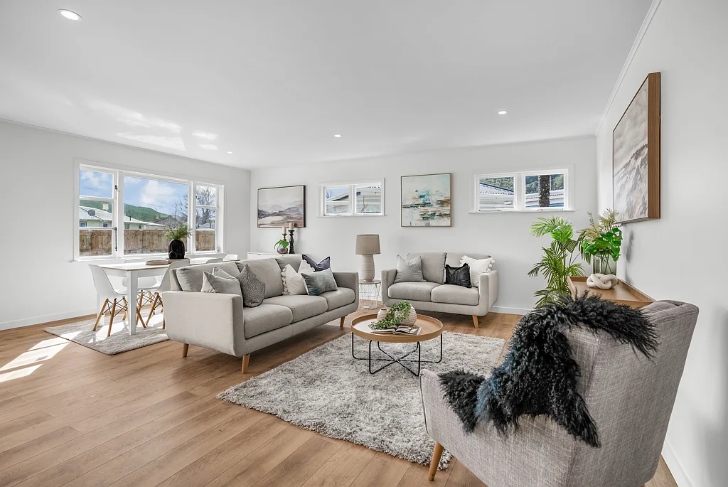 Wainuiomata 4房  Extensively Renovated Family Home in Wainuiomata