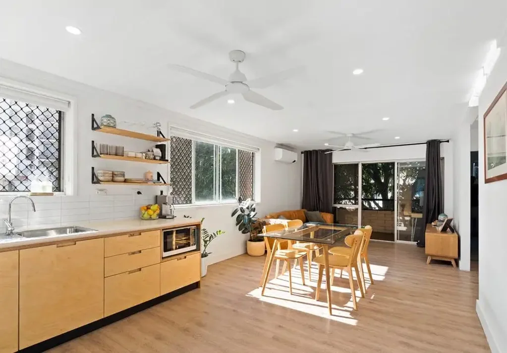 Live the Best of Both Worlds – Surfers & Broadbeach at Your Doorstep!
