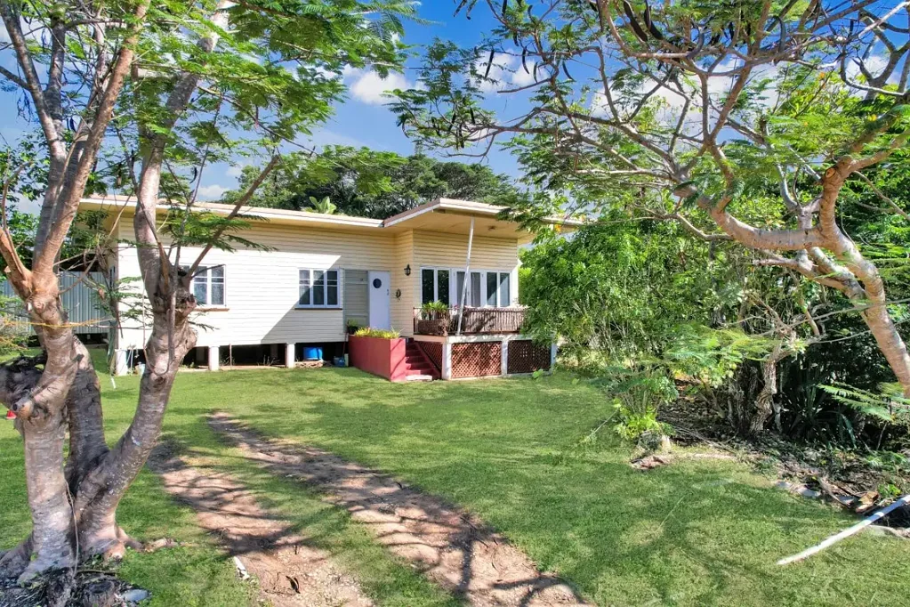 14 Eccles Street, Mareeba, QLD 4880