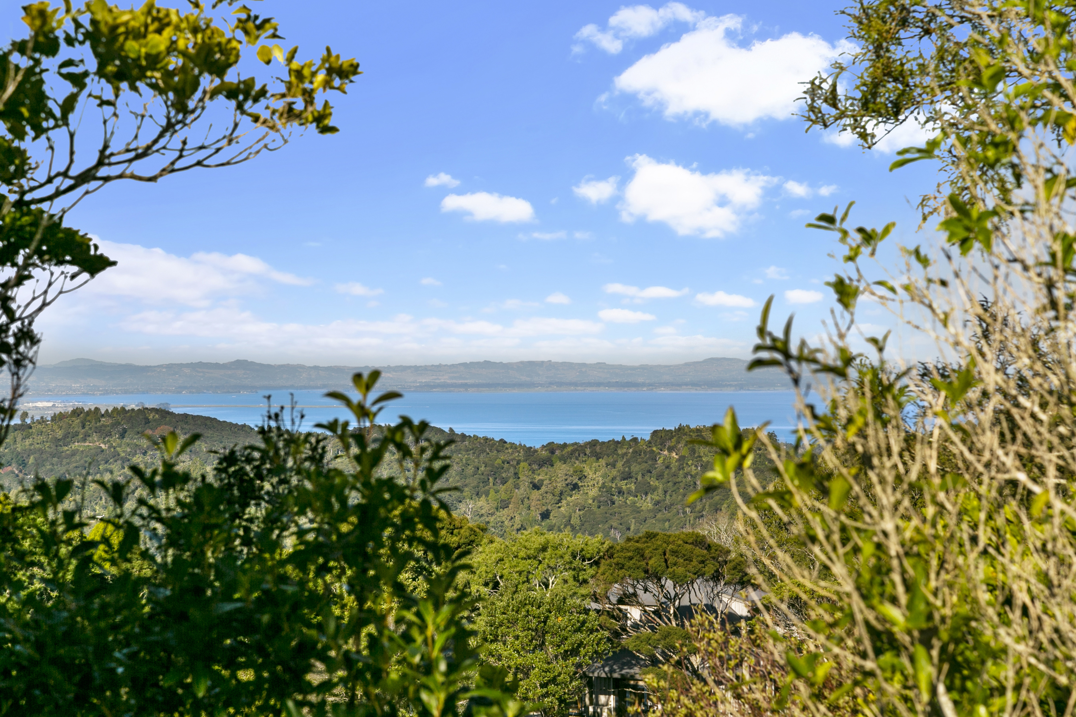 910 West Coast Road, Waiatarua, Auckland - Waitakere, 0房, 0浴