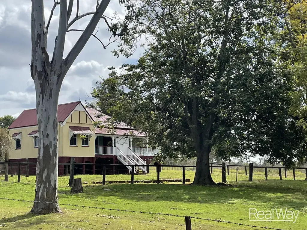 Lovely Queenslander on 27 Hectares PLUS 3 PHASE POWERED SHED