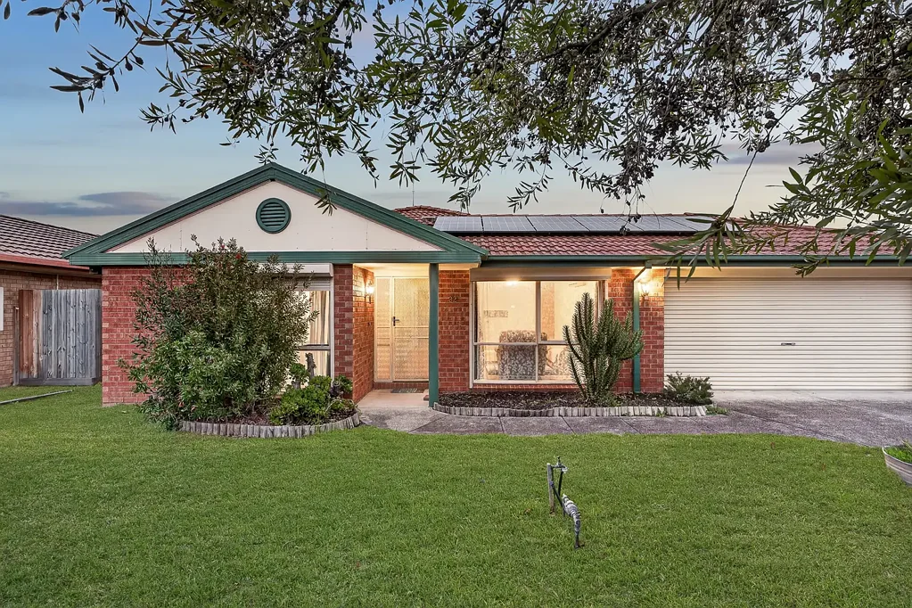Berwick 4Phòng ngủ Spacious Family Comfort with Impressive Alfresco Entertaining