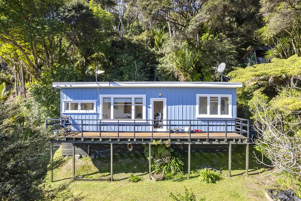 26 Ocean View Road, Huia, Waitakere City, Auckland