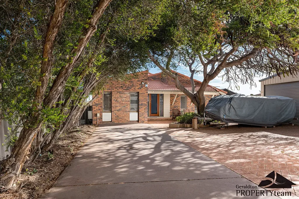 Beresford 3 Bedroom Beresford Beauty!