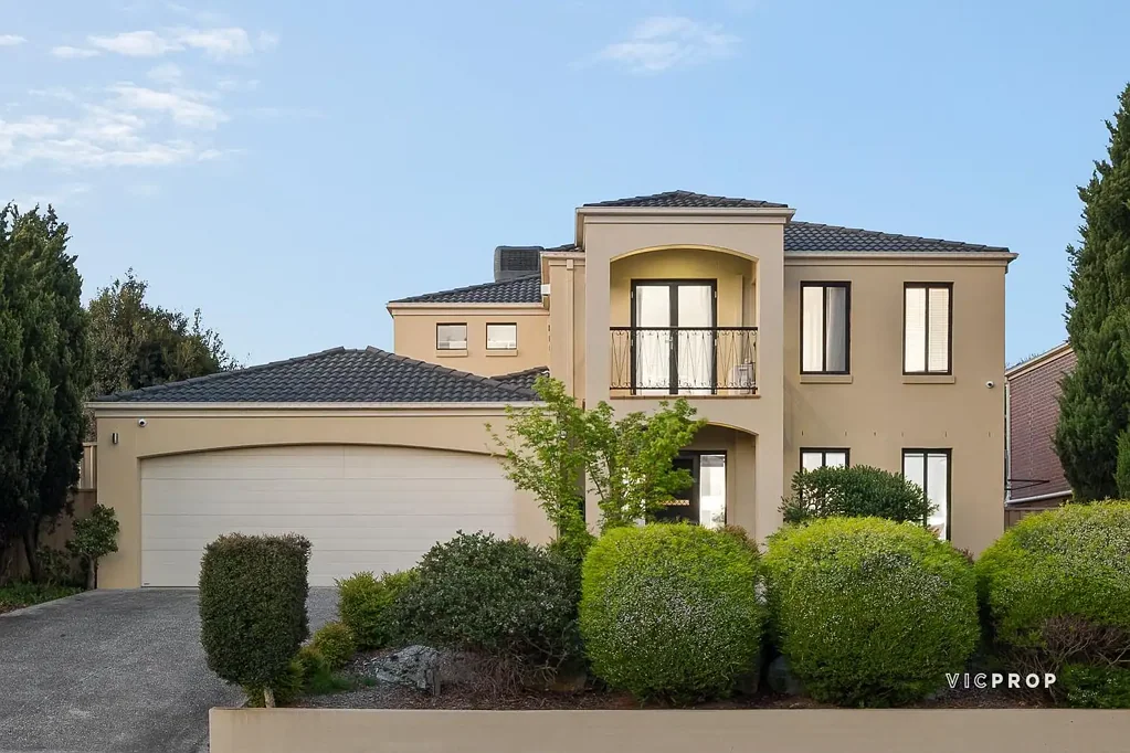 Greensborough 5房  Grand Family Luxury with Resort-Style Poolside Entertaining