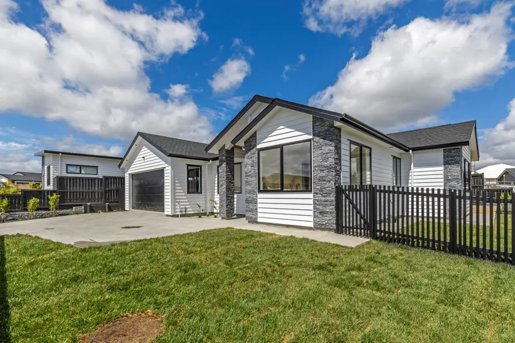 Milldale 5 Bedroom Discover the Perfect Family Home on a Corner Site