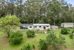 148 Candle Mountain Drive, Crohamhurst